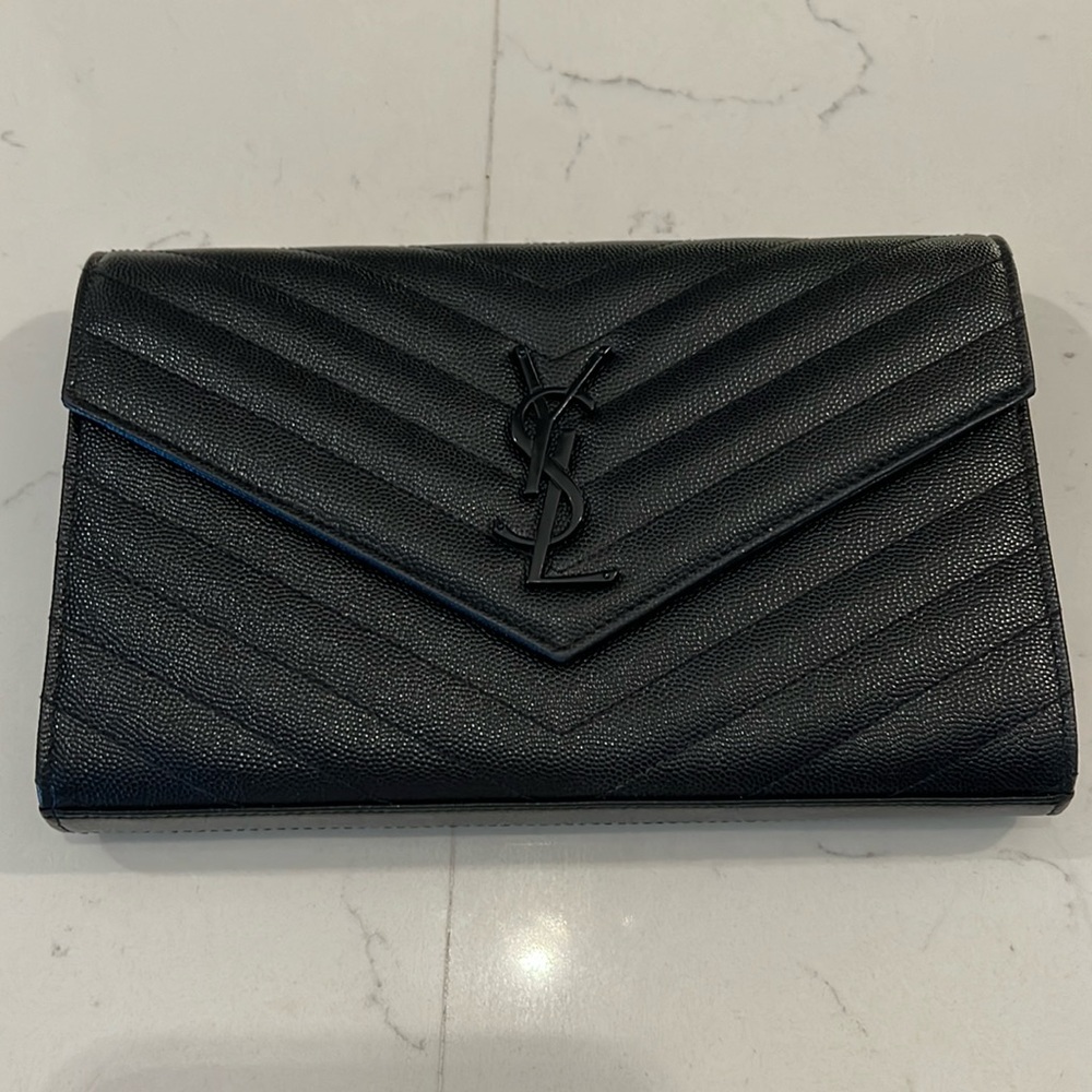 Saint Laurent Wallet on Chain